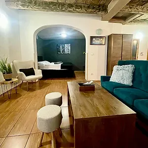 https://u-zeleneho-jalovce.praguehotelsweb.com